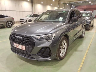 AUDI Q3 1.4 45 TFSI E S TRONIC LINE
