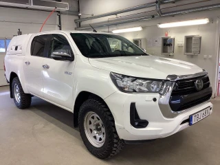TOYOTA Hilux Dubbelhytt 2.4 AWD Automatisk 150hk Hero Drag Inredning