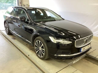 VOLVO V90 Recharge T6 350hk AWD Core Edition Läder Drag