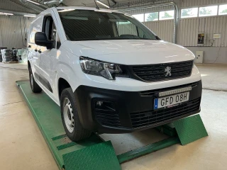 PEUGEOT Partner Utökad Last 130hk 4x4 L2H1 Pro Inredning Drag
