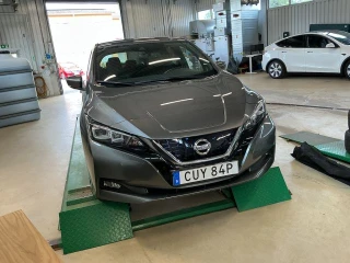 NISSAN LEAF 150hk N-Connecta 360 Kamera Rattvärme