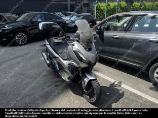 HONDA ADV350 abs - bauletto keyless Scooter (Euro 5)