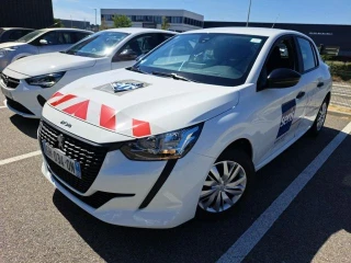 PEUGEOT 208 Affaire 1.2 PureTech 75ch S&S Premium