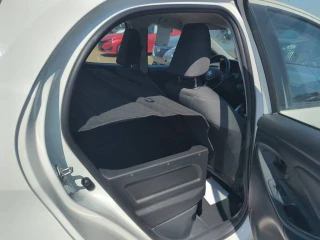 TOYOTA YARIS HYBRID Yaris Affaires 116h Dynamic Business Affaire