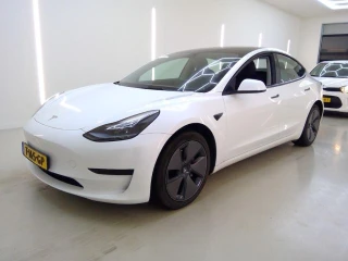 TESLA Model 3 RWD 4d