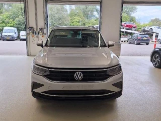 VOLKSWAGEN TIGUAN 2.0 TDI SCR LIFE BMT DS 150 CV Packs; Mirror; Winter; Attelage; Rear View Cam; ergActive front seats;