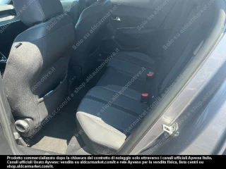 PEUGEOT 2008 BlueHDi 130 EAT8 Allure Pack S/S aut. Cross over 5-door (Euro 6D)
