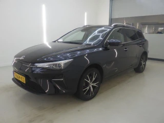 MG MG5 Luxury Long Range 5d