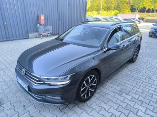 VOLKSWAGEN Passat Variant Business 1.5 Tsi Act D