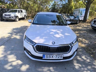 SKODA Octavia Combi Ambition 1.5 Tsi Act