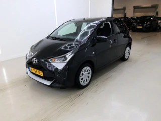 TOYOTA Aygo 1.0 VVT-i x-play 5d