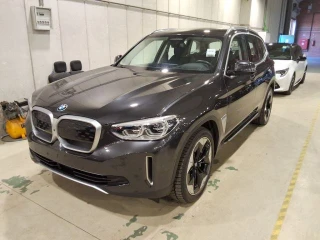 BMW IX3 80KWH AUTO