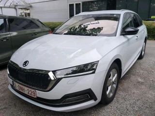 SKODA OCTAVIA COMBI 2.0 CRTDI 85KW DSG7 CLEVER