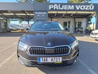 SKODA Octavia  1.5 TSI 110kW MHEV Top Selection DSG