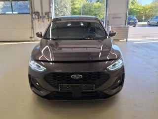 FORD FOCUS 2.0 ECOBLUE  AUTO ST-LIN 150 CV Packs; Parking; Technology; Winter; Design; Toit pano ouvrable;