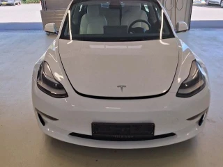 TESLA MODEL 3 LONG RANGE DUAL MOTOR  476 CV Black and White Interior; Glass roof; Front/ Rear park dist syst; GPS