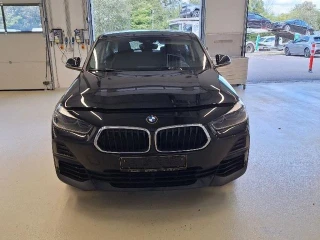 BMW X2 16D SDRIVE 116 CV Business Pack; PDC; Park assist; Navi syst; Attelage