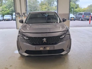 PEUGEOT 3008 1.5 BLUEHDI ALLURE 130 CV Met paint; Keyless entry&start; Advanced Grip Control; Heated FR seats