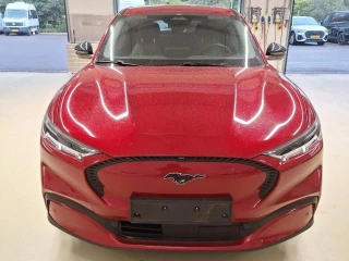 FORD MUSTANG MACH-E 76KWH STANDARD  269 CV GPS