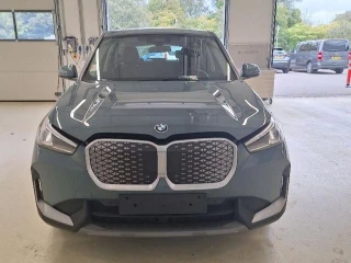 BMW IX1 20 67KWH 204 CV, Interieur Verganza, Sieges Sport