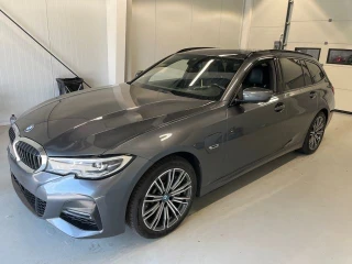 BMW Series 3 330e F M-Sport Touring Auto UA!