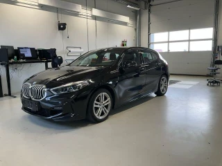 BMW Series 1 118i M-Sport Auto UA!'
