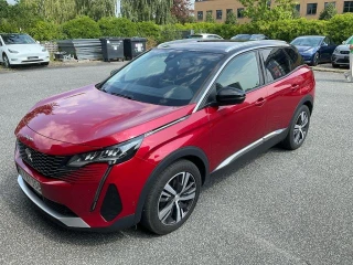 PEUGEOT 3008 First Selec HDi 130 A8 UA!