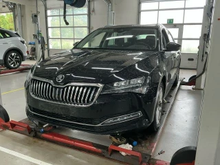 SKODA SUPERB 1,5 TSI ACT DSG7 Style Combi UA!