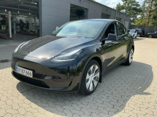 TESLA MODEL Y BEV RWD UA!