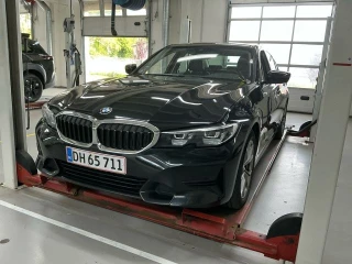 BMW 3 SERIE 320i Sport Line auto UA!'