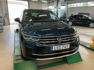 VOLKSWAGEN TIGUAN eHybrid 1.4 TSI 245hk Elegance Drag
