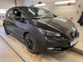 NISSAN LEAF 150hk N-Connecta Värmare 360 Kamera