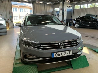 VOLKSWAGEN PASSAT Alltrack TDI 200hk 4Motion Nordic Edt Executive Business DSG Cockpit Värmare *TEST LINK BELOW*