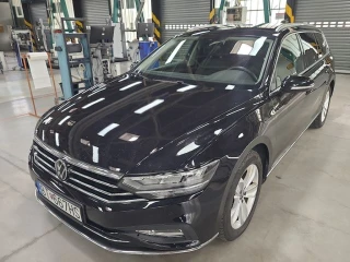 VOLKSWAGEN Passat Variant VIII 2.0 TDI DSG 147 Elegance