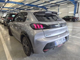 PEUGEOT E-208 208 e-208 136ch Allure Business