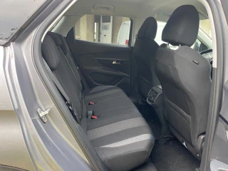PEUGEOT 3008 1.5 BlueHDi 130ch S&S Active Business EAT8