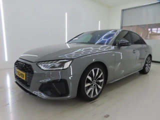 AUDI A4 Limousine 35 TFSI S tronic Edition Competition 4d
