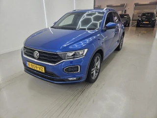 VOLKSWAGEN T-Roc 1.5 TSI 110kW Sport 5d R-Line