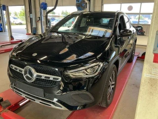MERCEDES-BENZ GLA 1.3 200 BUSINESS DCT UA!