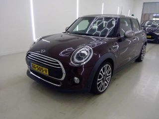 MINI Mini 5-deurs 1.5 136pk Aut Cooper Chili