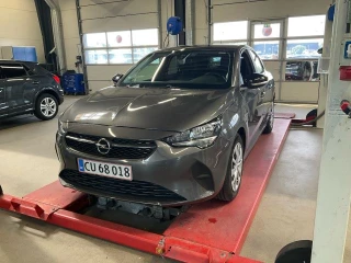OPEL CORSA 75 hk Hatch UA!,