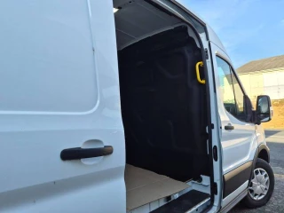 FORD E-TRANSIT Transit 2T Fg E350 L2H2 135 kW Batterie 75/68 kWh Trend // - 3T9 VITESSE LIMITEE A 90//OK PERMIS B