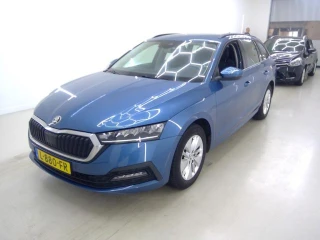 SKODA OCTAVIA COMBI 1.5 TSI e-TEC MHEV DSG Business Edition
