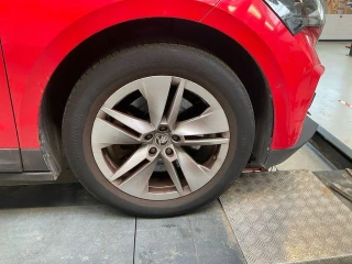 SKODA ENYAQ 204 hk 77/82kWh 80 Plus UA!