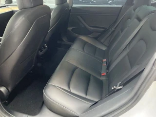 TESLA Model 3 Bev Rwd UA!