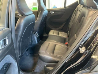 VOLVO XC40 T4 Recharge Plus Dark VBL UA!