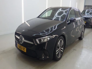 MERCEDES-BENZ A-klasse A 180 7G-DCT Business Solution Luxury 5d