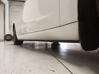 TESLA MODEL 3 LANGSTRECKENBATTERIEALLRADANTRIEB
