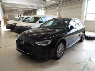 AUDI A4 2.0 40 TDI S TRONICQUATTRO AVANT