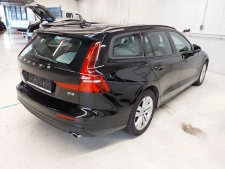 VOLVO V60 2.0 B3 GEARTRONIC MOMENTUM